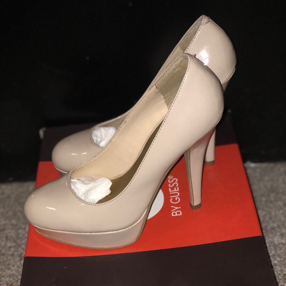 G by Guess Nude Pumps